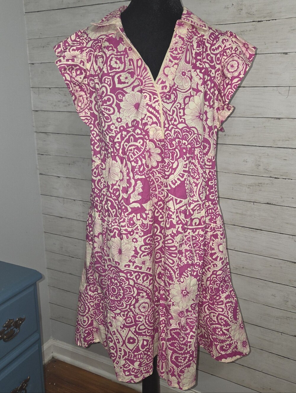 Umgee Cream With A Magenta Mixed Print V‑Neck A‑Line Dress Flutter Sleeves Large